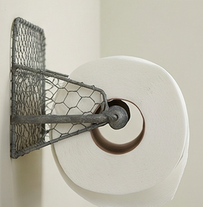 Pure Iron Wire Paper Towel Holder Attractive Design Wall Mounted Paper Towel Holder For <b>Bathroom</b> <b>Accessories</b> And Kitchen Use - Product Image 4