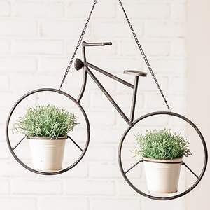 Jardinière suspendue en métal robuste pour usage extérieur avec support en chaîne robuste et finition décorative, marque privée - Product Image 3