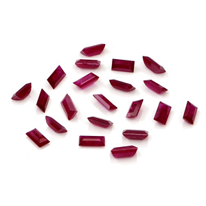 Baguettes de rubis naturel non traité du Mozambique, calibrées 2x4mm, pierre précieuse naturelle à facettes pour la fabrication de bijoux - Product Image 3