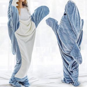 Couverture en peluche requin à capuche, longue et douce, combinaison animale de dessin animé, pyjama intégral - Product Image 4