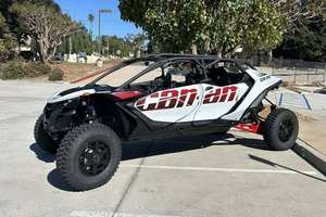Nuevo Maverick R Max 999T DCT 4WD de 4 Tiempos, Certificado por la EPA y la CEE, UTV Listo para Enviar - Product Image 3