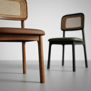 Chaise de restaurant moderne à dossier plein, revêtement en cuir, détails en velours, structure en bois massif pour hôtel, café, maison, cuisine - Product Image 2