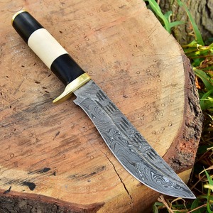 Couteau de chasse à lame fixe en acier Damas fait main, pointe tombante, manche en os, étui en cuir, couteau de survie pour l'extérieur - Product Image 4