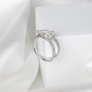 แหวนหมั้นเพชรทรงลูกแพร์ 3 กะรัต หรูหรา ดีไซน์วงแหวนแยก 14K ทองคำขาว ประดับเพชรเลี้ยงในห้องปฏิบัติการ สง่างาม เหมาะสำหรับเจ้าสาว - Product Image 6