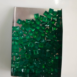 พลอยออนิกซ์สีเขียวธรรมชาติ 4 มม. ทรงสี่เหลี่ยมเจียระไนแบบสเต็ปคัท คุณภาพดีที่สุด พลอยเม็ดเดี่ยวสำหรับทำเครื่องประดับ ผลิตภัณฑ์จากเรดเมาน์เทนเจมส์ - Product Image 4