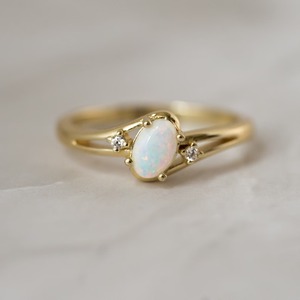 Vintage <b>Opal</b> Gemstone <b>Ring</b> 18K Solid <b>Gold</b> Bezel Setting Women's Everyday Wear Flower Shape Fine Jewelry - Product Image 1