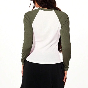 Camiseta de Manga Larga para Mujer, Corte Ajustado, Manga Raglán, Bloques de Color, Cuello Redondo, Informal, Tejida, de Algodón y Elastano, en Oferta - Product Image 2