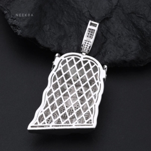 Pendentif Tête de Jésus avec Couronne - Pendentif en Argent Sterling 925 avec Moissanite, Pendentif Moissanite Taille Poire, Pendentif Christ Sertie de Moissanites - Product Image 6