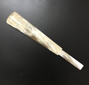 calzador de cuerno de búfalo hecho a mano - Product Image 1