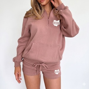 Ensemble 2 pièces décontracté pour femme : haut à col rond et demi-zip à manches longues, et short – Respirant, écologique, 100 % coton molletonné, imperméable - Product Image 3