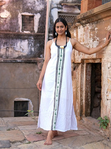 Elegante Vestido Largo de Algodón Negro para Mujer, Hecho a Mano, Estilo Bohemio, Informal, para el Verano - Product Image 4