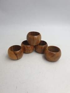 Anillo para Servilletas de Madera de Acacia Blanca Hecho a Mano y Certificado - Estilo Americano Moderno para Fiestas, Cenas, Aniversarios y Cumpleaños - Product Image 2