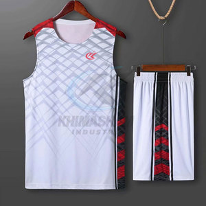 Ensemble d'uniformes de basketball en polyester respirant à séchage rapide pour les matchs d'été et les entraînements en plein air - Product Image 2