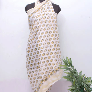 ผ้าซิ่นลายดอกไม้สีเหลือง ผ้าคลุมชายหาด ผ้าพันคอพารีโอ น้ำหนักเบา ผ้าคลุมฤดูร้อน ผ้าคลุมไหล่สำหรับผู้หญิง สำหรับเดินทาง ท่องเที่ยว รีสอร์ท สไตล์โบโฮ - Product Image 1