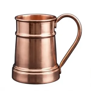 Jarra clásica de cobre cepillado liso, taza premium de metal tradicional para cerveza, estilo clásico de taberna con acento horizontal. - Product Image 1