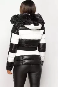 Low MOQ 2026 New <b>Winter</b> <b>Women's</b> Hooded <b>Parka</b> Jacket Zipper Closure Waterproof Short Slim Fit Cotton Padded Warm Polyester Shell - Product Image 5