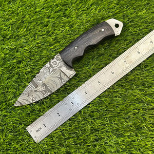 Cuchillo de Caza Plegable de Acero de Damasco de Primera Calidad, Recién Llegado, Hoja de 10 Pulgadas con Punta Caída, Funda de Madera Ligera y Duradera - Product Image 5