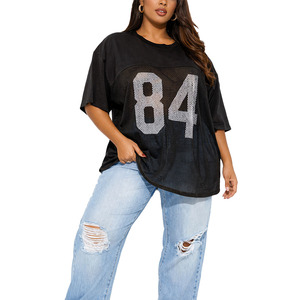 Camiseta Deportiva Oversize de Fútbol Americano para Mujer con Paneles de Malla, Transpirable, de Poliéster, Estilo Urbano con Número Gráfico, Color Negro - Product Image 1
