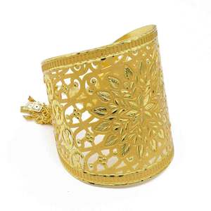 Wholesale Adjustable 14K 18K 24K Dye Gold Plated Wide Cuff <b>Kada</b> Bracelet With A Floral Cutwork Design, Fashion <b>Kada</b> Bracelets. - Product Image 2