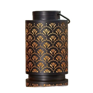 โคมไฟแขวนตกแต่งคริสต์มาสสีดำด้านโคมไฟโมร็อกโกพร้อมเชิงเทียนแกะสลัก - Product Image 1