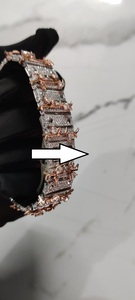 Reloj de lujo para hombre con diseño único, estilo hip hop, con diamantes de moissanita VVS, disponible a precio de mayorista. - Product Image 2