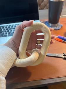 Colección de Pulseras Vibrantes de Resina Estilo Madera: Joyería de Moda con Cadena y Eslabones para un Estilo Personal, Regalo Perfecto - Product Image 4