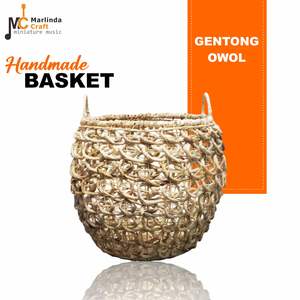Artesanía en Corteza de Árbol de Plátano GENTONG OWOL - Product Image 1