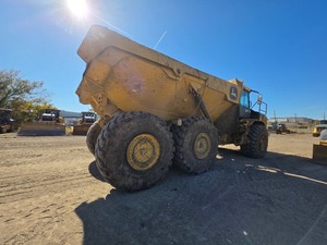 Camion articulé 410P 2001 Z216399 – Équipement Premium Prêt à l'Exportation – Charge utile nominale 200 tonnes – Chargeuse sur pneus et pelle rétrocaveuse - Product Image 6