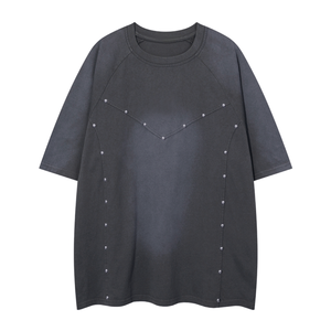 เสื้อยืดคัสตอมลายติดหมุดสำหรับผู้ชาย คอกลม ทรงโอเวอร์ไซส์ ล้างสีแบบแอซิด แขนสั้น แฟชั่นสไตล์ 100% ผ้าฝ้าย - Product Image 2