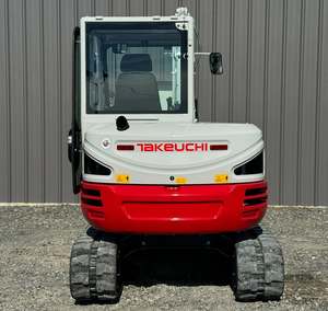 รถขุดขนาดเล็ก Takeuchi TB250-2 ที่เชื่อถือได้ มาพร้อมระบบไฮดรอลิกประสิทธิภาพสูง ดีไซน์กะทัดรัดสำหรับการทำงาน และความสามารถในการขุดที่ยอดเยี่ยม - Product Image 6