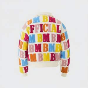 Chaqueta Varsity de Moda Personalizada, Cuerpo de Lana, Parches Bordados de Chenilla Personalizados, Estilo Corto, Proveedor de Fábrica OEM al por Mayor - Product Image 4