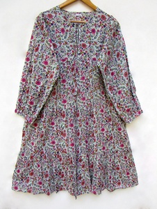 Nueva Llegada Algodón Gasa Ecológico Transpirable Rosa Verde Adorable Florido Mini Vestido Henley Escote Borla Aspecto Indio - Product Image 6