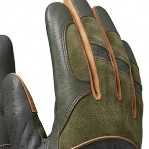 Gant de golf flexible avec coutures durables, zones de ventilation respirantes et fermeture de poignet réglable et sécurisée pour une utilisation toute saison. - Product Image 6