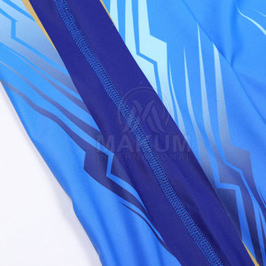 Tenue d'entraînement et de compétition de lutte professionnelle avec tissu respirant et coutures renforcées - Product Image 4