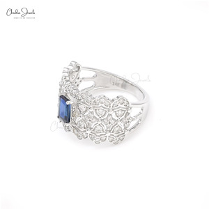 Bague en or blanc massif 14 carats avec saphir bleu véritable taille octogonale 6x4mm et grappe de diamants, bague statement pavée, bijoux certifiés IGI - Product Image 3