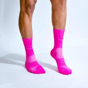 Chaussettes de sport de compression personnalisées pour hommes et femmes, chaussettes de course à pied, chaussettes de randonnée athlétiques, anti-ampoules, respirantes et absorbant l'humidité - Product Image 2