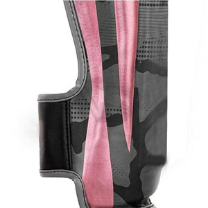 Protège-tibias de boxe en cuir durable avec logo personnalisé, qualité supérieure, prix de gros, protection intégrée pour le tibia - Product Image 2