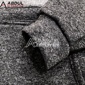 เสื้อฮู้ดผู้ชายผ้าเนื้อนุ่ม ออกแบบมาเพื่อการสวมใส่ลำลองในชีวิตประจำวัน ให้ความสบาย ดีไซน์ทันสมัย และคุณภาพที่ทนทาน - Product Image 4