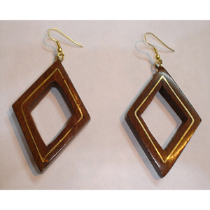 Vente en gros de boucles d'oreilles pendantes en bois faites à la main AYAANS CREATIONS pour femmes, découpe laser personnalisée, mariage, tendance, chrétien, fabricant OEM - Product Image 2
