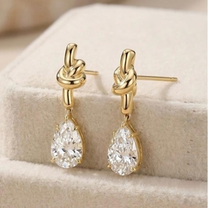 Boucles d'oreilles pendantes en or jaune 18 carats pour femme, 1,00 carat, taille poire, diamant de laboratoire, cadeau de mariage classique, certifié IGI, clarté F VVS2, bijoux - Product Image 1