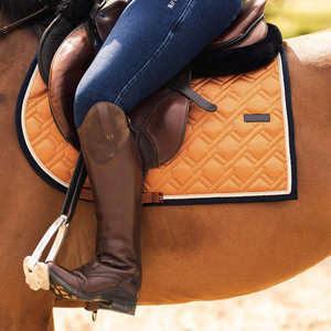 Almohadilla profesional para silla de montar de caballo, duradera, transpirable, con capas suaves y cómodas en el interior, diseñada para el rendimiento ecuestre. - Product Image 5