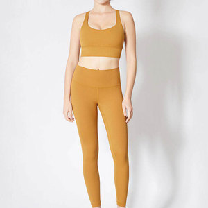 Ensemble de yoga pour femmes de haute qualité, sur mesure, solide, imperméable, 2 pièces, vente en gros, best-seller, service OEM - Product Image 1