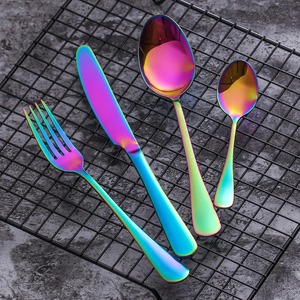 Juego de Cubiertos Metálicos Iridiscentes con Diseño de Mango Ornamentado para Fiestas - Product Image 5