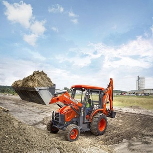 Chargeuse-pelleteuse Kubota M62 à boîte de vitesses automatique, multifonctionnelle, 4x4, avec moteur à longue durée de vie, pompe et roulement inclus - Product Image 5