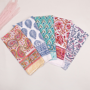 Bandana carré en coton imprimé à la main, lavage vintage, 53x53cm, écoresponsable, foulard estampé à la main, respectueux de l'environnement - Product Image 4