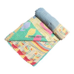 Colcha Kantha india vintage hecha a mano, de algodón lavable, para uso hotelero, de Jaipur, reversible, gruesa, con estampado. - Product Image 4