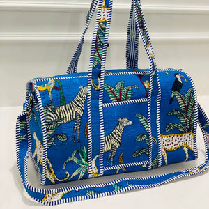กระเป๋าเดินทางผ้าฝ้ายพิมพ์ลายสัตว์ป่าสีน้ำเงิน กระเป๋าสะพายไหล่ขนาดใหญ่สำหรับวันหยุดสุดสัปดาห์ พร้อมช่องด้านหน้า - Product Image 1