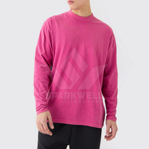 T-shirt en coton rose uni à manches longues et coupe oversize pour homme, col rond, coupe décontractée, logo au dos - Product Image 3