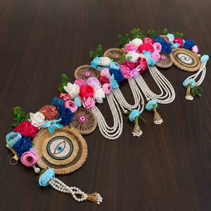 Guirlande décorative murale ou toran de porte, faite main, à motif floral, avec perles et œil porte-bonheur, et pampille en jute avec médaillon, pour la décoration intérieure - Product Image 6