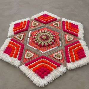 Tapis Rangoli en pompons faits main en forme d'étoile, rose, orange, blanc, avec décorations miroir perlées, pour Diwali, mariage, Puja, sol - Product Image 4
